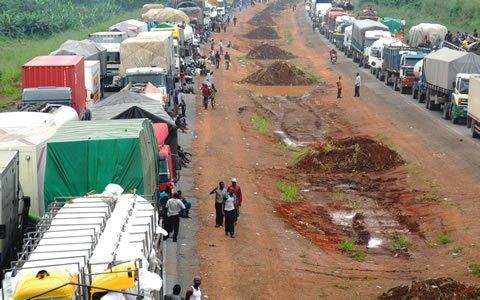 BLOCKED-LAGOS-IBADAN-EXPRESSWAY