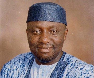 400x333xrocha-okorocha.jpg.pagespeed.ic.SkqljocChI