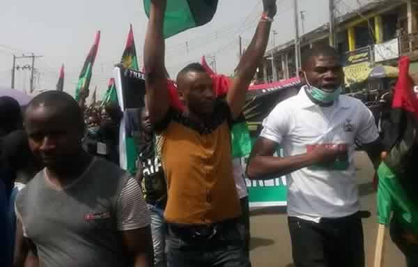 Pro-Biafra-protesters-in-Lagos